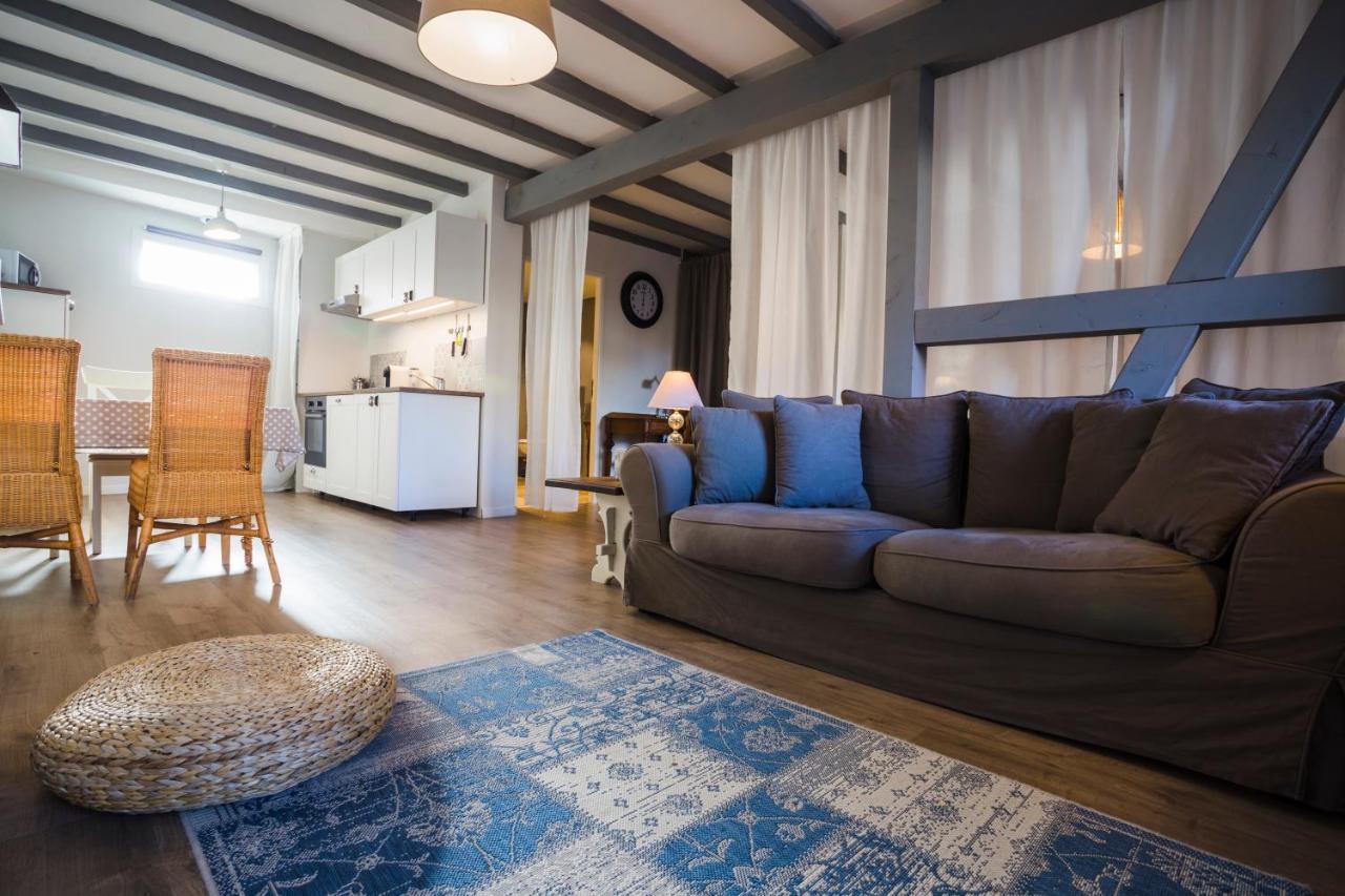 Meubles De Tourisme Griotte Et Cannelle Apartment Bergbieten Bilik gambar