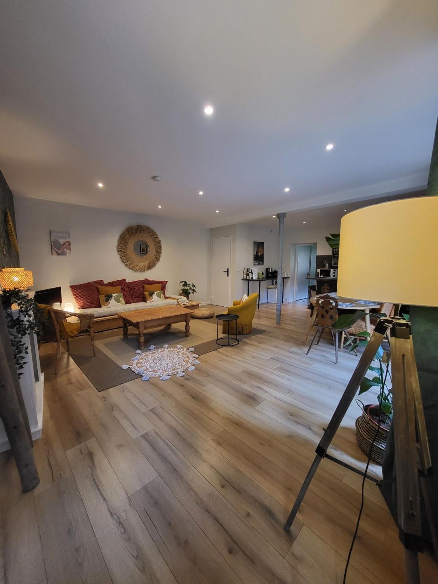 Meubles De Tourisme Griotte Et Cannelle Apartment Bergbieten Luaran gambar