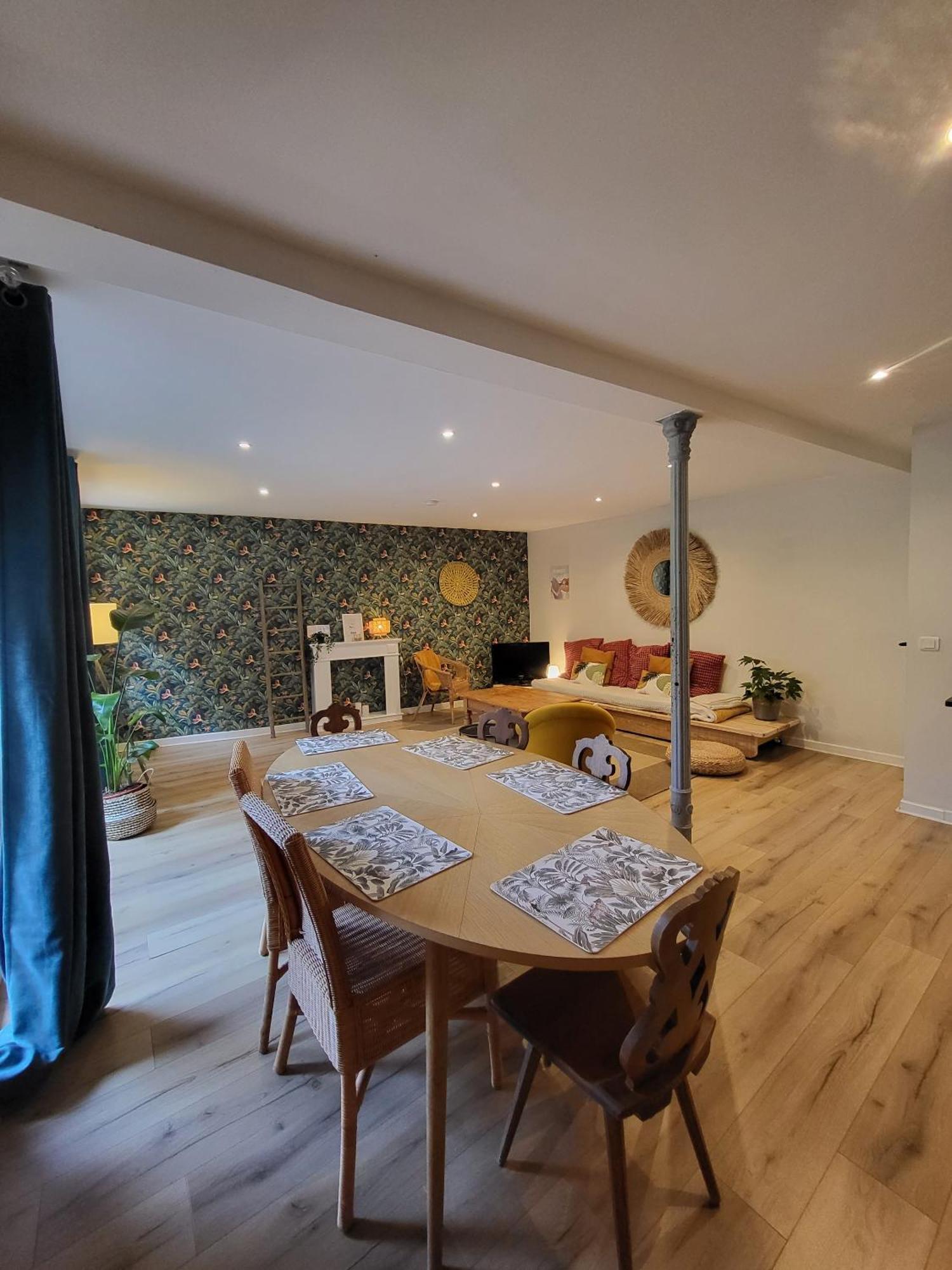 Meubles De Tourisme Griotte Et Cannelle Apartment Bergbieten Luaran gambar